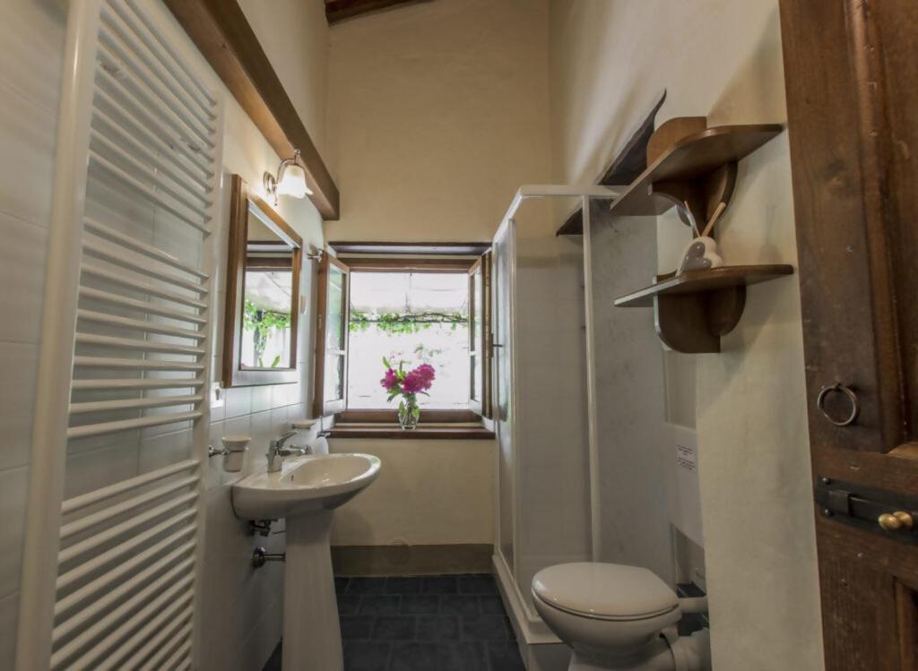 Agriturismo Podere La Casaccia Poppi Bagian luar foto