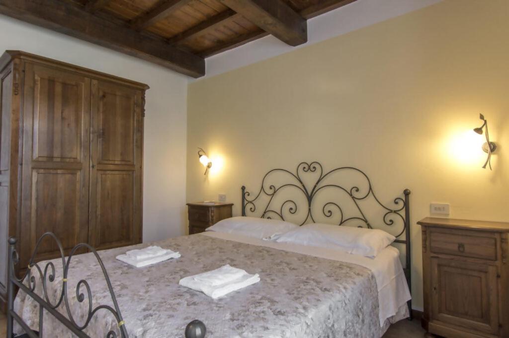 Agriturismo Podere La Casaccia Poppi Bagian luar foto
