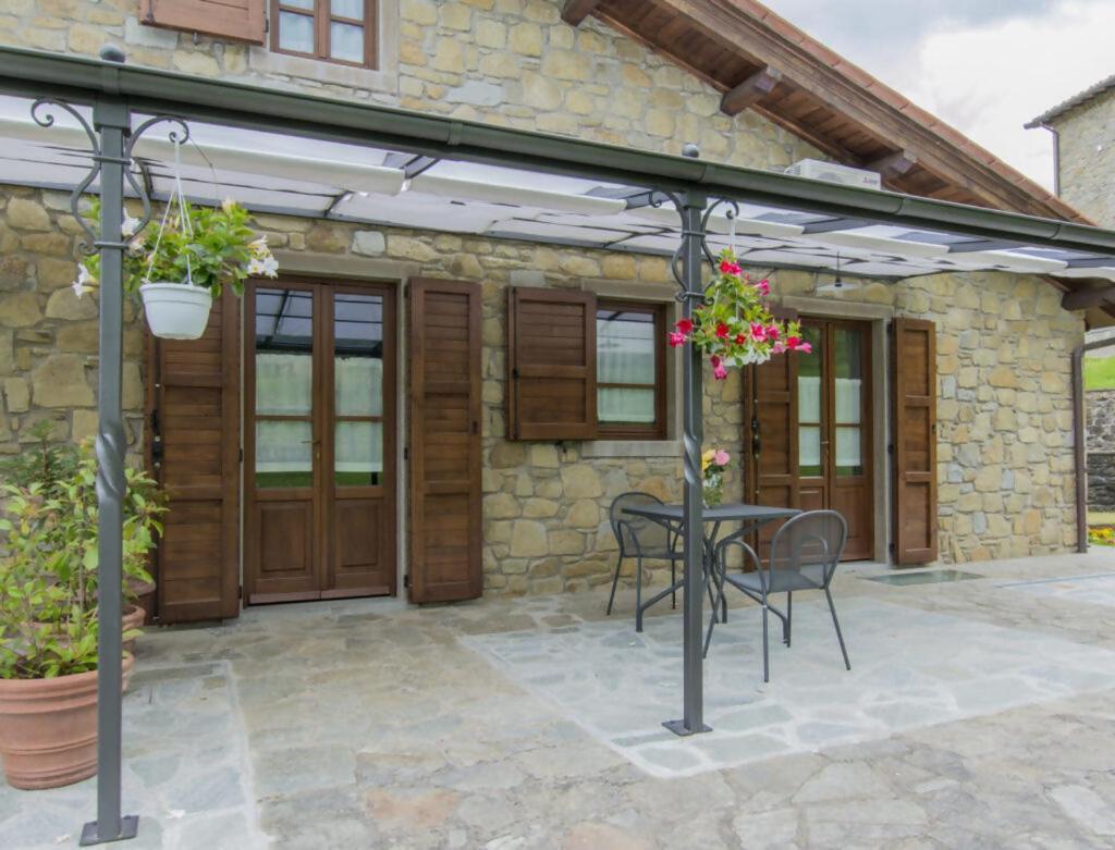 Agriturismo Podere La Casaccia Poppi Bagian luar foto